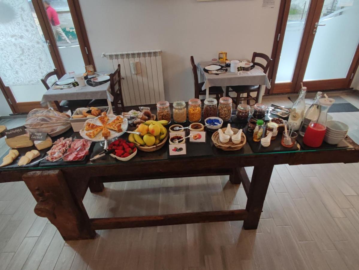 Residenza Lisy Hotel Verbania Kültér fotó