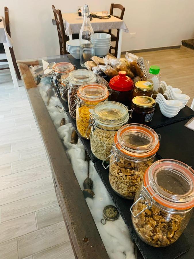 Residenza Lisy Hotel Verbania Kültér fotó