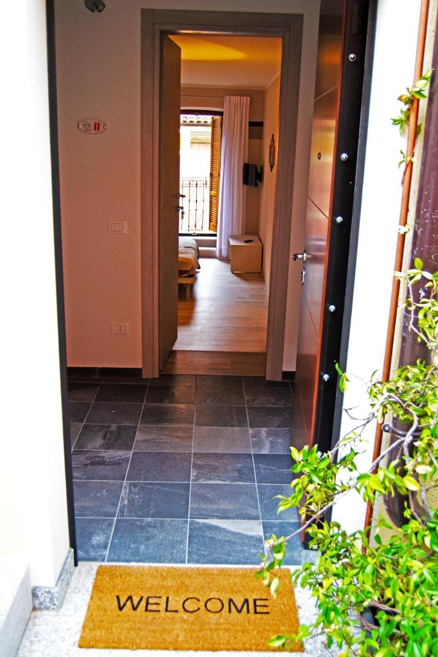 Residenza Lisy Hotel Verbania Kültér fotó